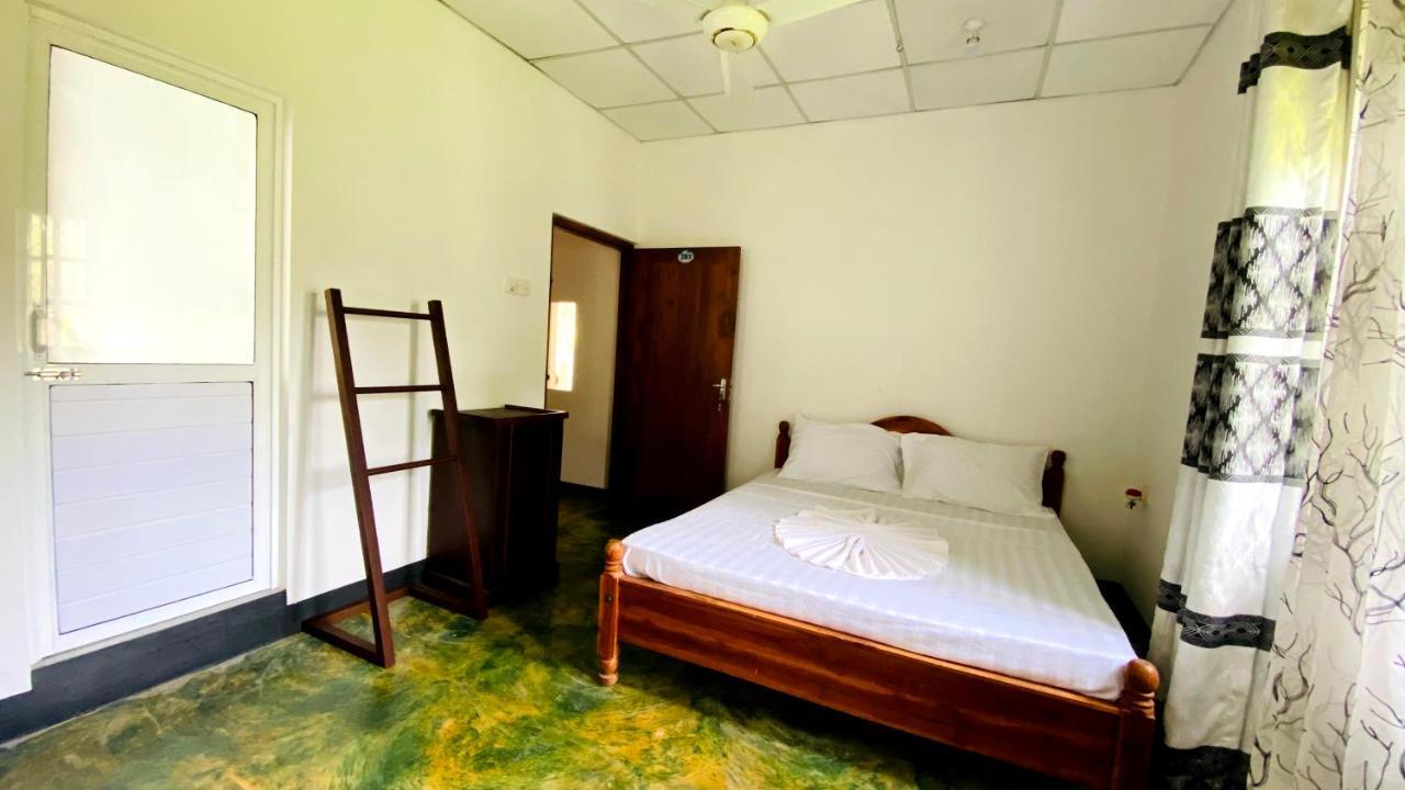 Madiha Surf House Lanka Hotel Matara Exterior photo